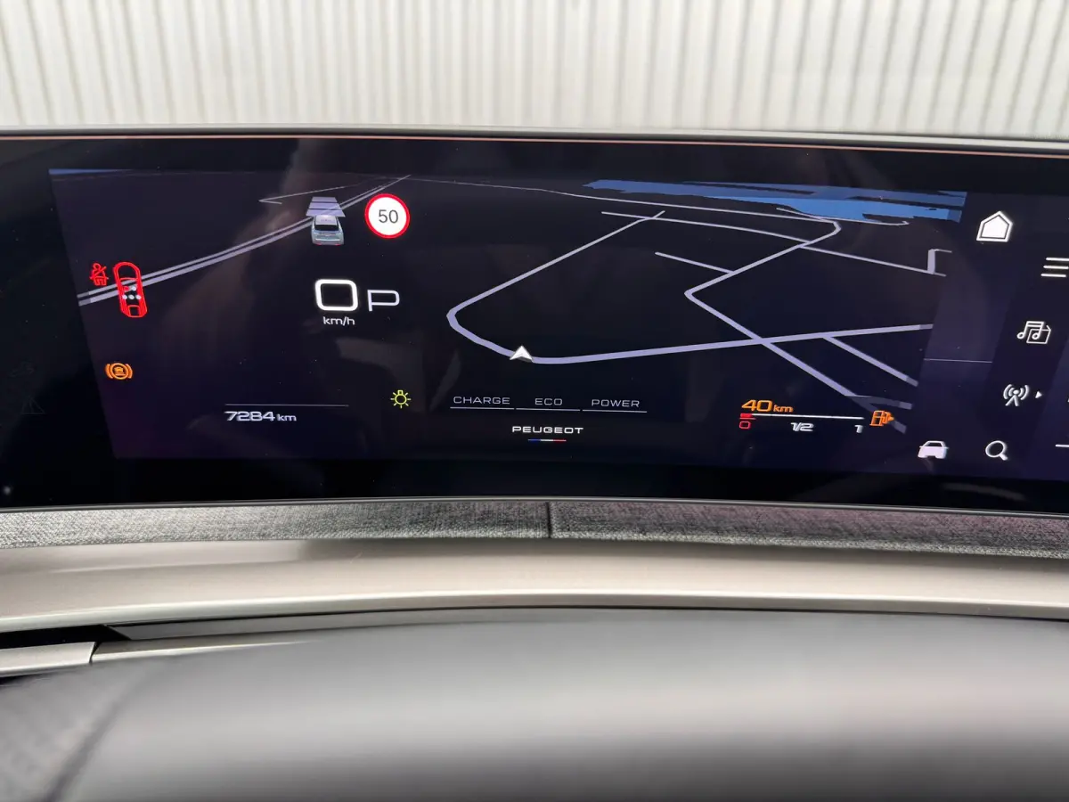 1.2 Hybrid 145PK GT | Navigatie | Camera | Parkeersensoren | Elektrische Bedienbare Kofferbak | Draadloze Apple Carplay / Android Auto | | Achteruitrijcamera | Apple Carplay/Android Auto|tel