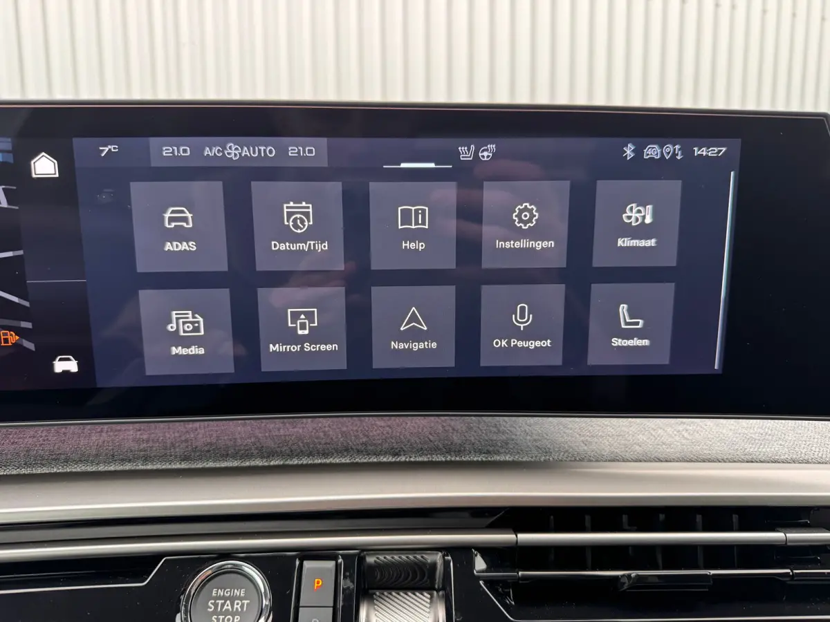 1.2 Hybrid 145PK GT | Navigatie | Camera | Parkeersensoren | Elektrische Bedienbare Kofferbak | Draadloze Apple Carplay / Android Auto | | Achteruitrijcamera | Apple Carplay/Android Auto|tel