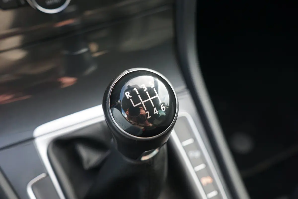 1.4 TSI Connected Series | Deep Black Metallic | AppleCarplay/Navi/Cruise/Bluetooth/A