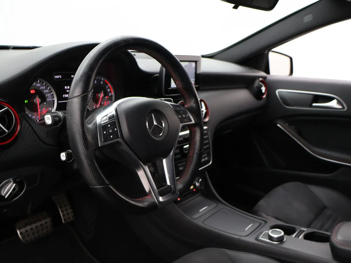 250 SPORT 211 PK AUT. AMG + CAMERA | STOELVERWARMING | CAMERA | SPORTSTOELEN