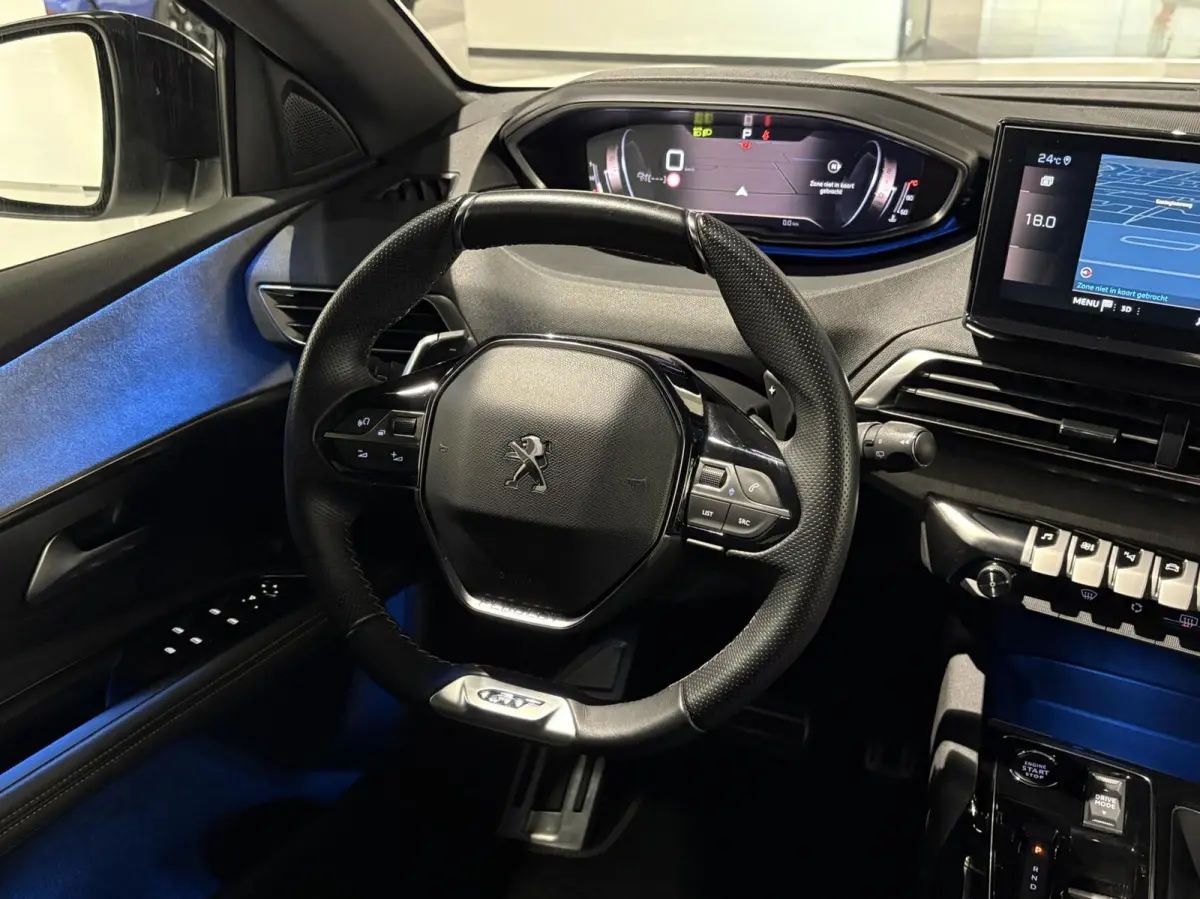 1.2 130pk AUT GT|Black Pack|Panodak|19 inch|Carplay|Navi|Camera|ACC|Side assist|Lane Assist|Elektrische klep|