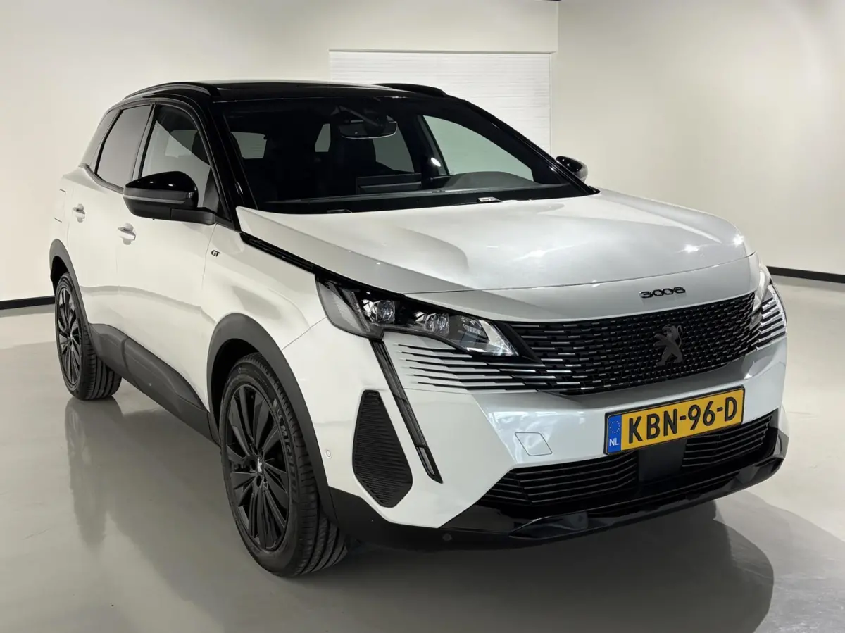 1.2 130pk AUT GT|Black Pack|Panodak|19 inch|Carplay|Navi|Camera|ACC|Side assist|Lane Assist|Elektrische klep|
