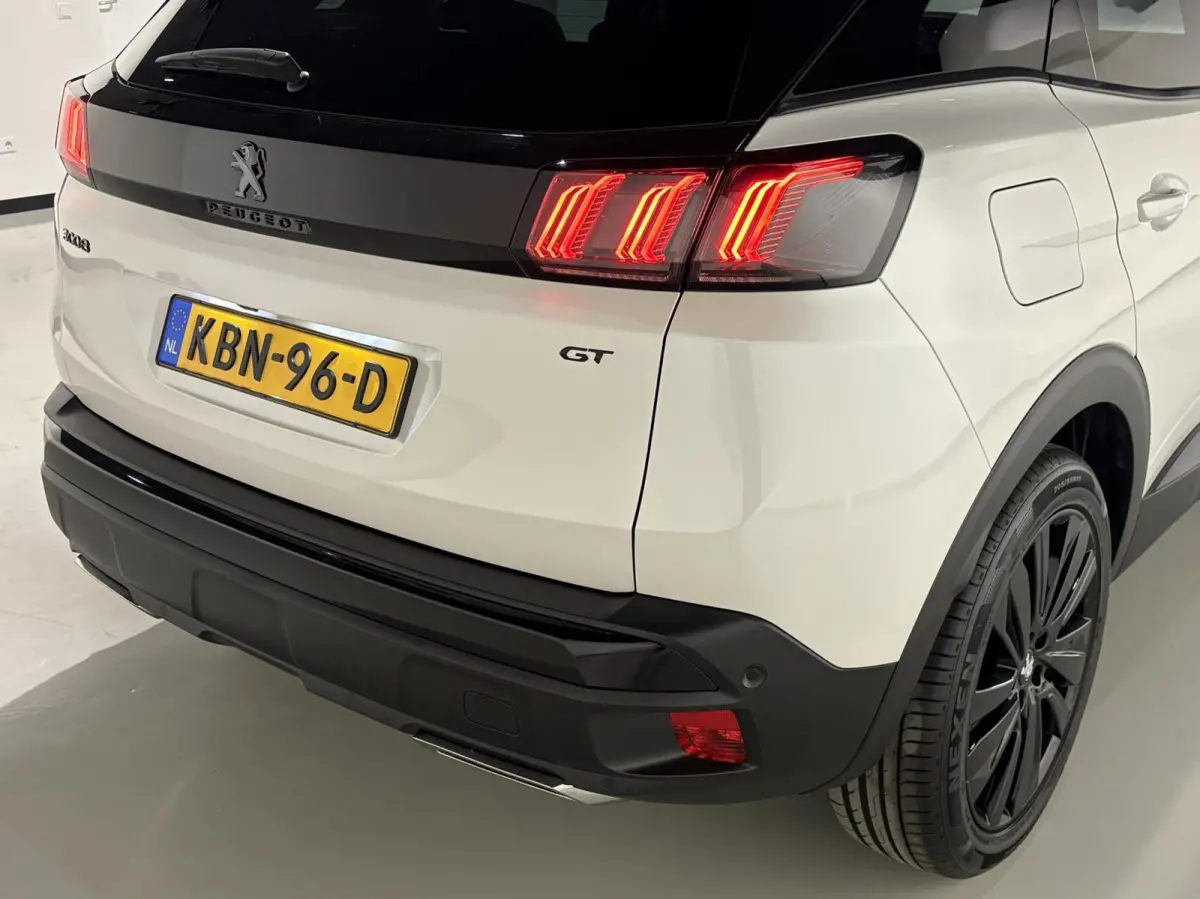 1.2 130pk AUT GT|Black Pack|Panodak|19 inch|Carplay|Navi|Camera|ACC|Side assist|Lane Assist|Elektrische klep|