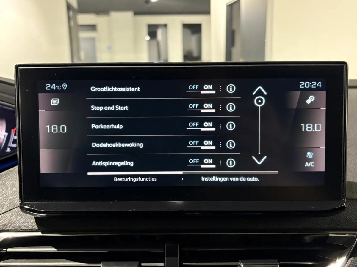 1.2 130pk AUT GT|Black Pack|Panodak|19 inch|Carplay|Navi|Camera|ACC|Side assist|Lane Assist|Elektrische klep|