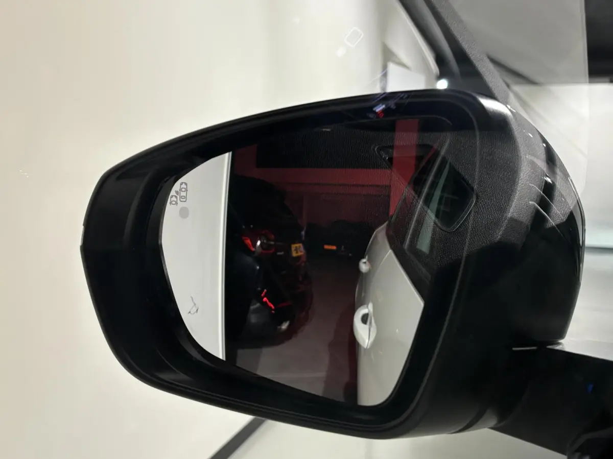 1.2 130pk AUT GT|Black Pack|Panodak|19 inch|Carplay|Navi|Camera|ACC|Side assist|Lane Assist|Elektrische klep|