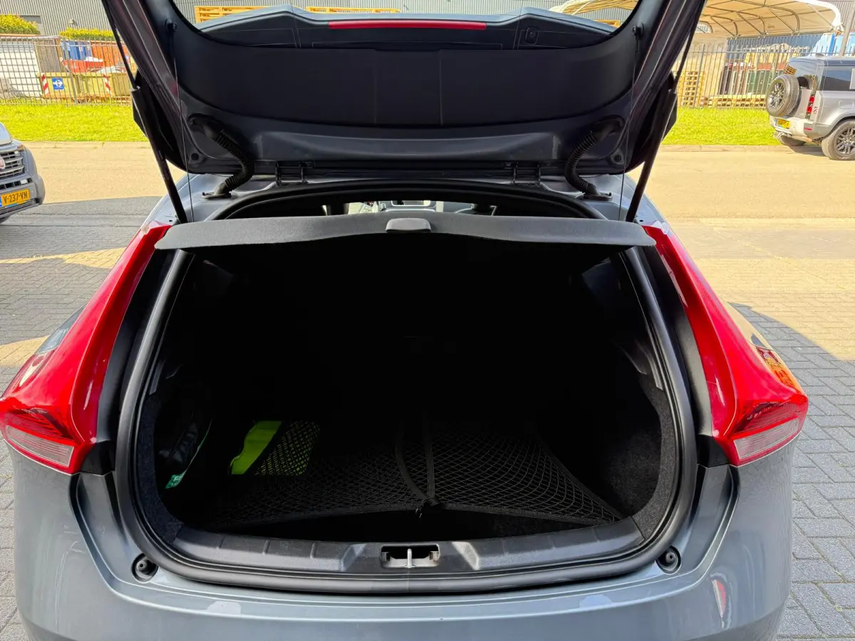 2.0 T4 Business Sport | 1E EIGENAAR | 12MND GARANTIE | PANO | STANDKACHEL | LEDER | CAMERA | LED | CRUISE | STOELVERWM. |