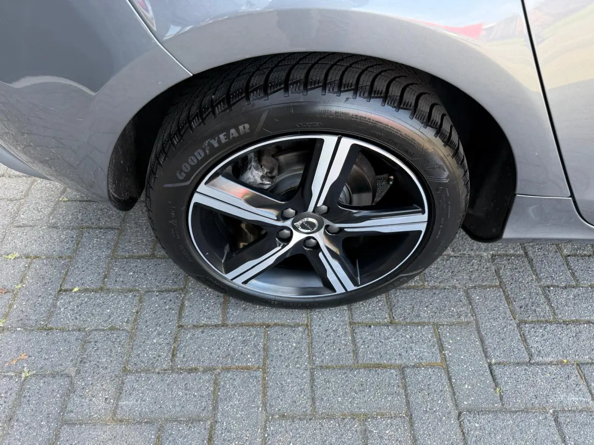 2.0 T4 Business Sport | 1E EIGENAAR | 12MND GARANTIE | PANO | STANDKACHEL | LEDER | CAMERA | LED | CRUISE | STOELVERWM. |