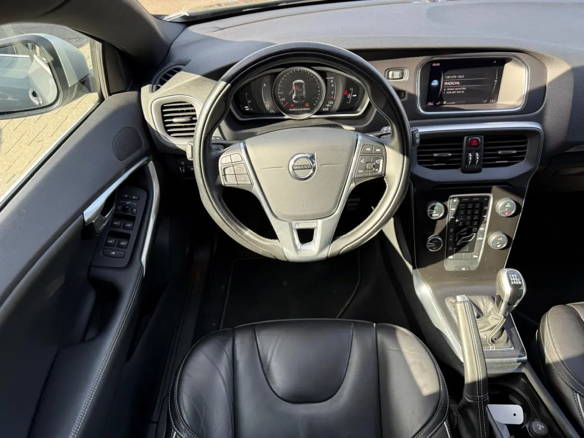 2.0 T4 Business Sport | 1E EIGENAAR | 12MND GARANTIE | PANO | STANDKACHEL | LEDER | CAMERA | LED | CRUISE | STOELVERWM. |
