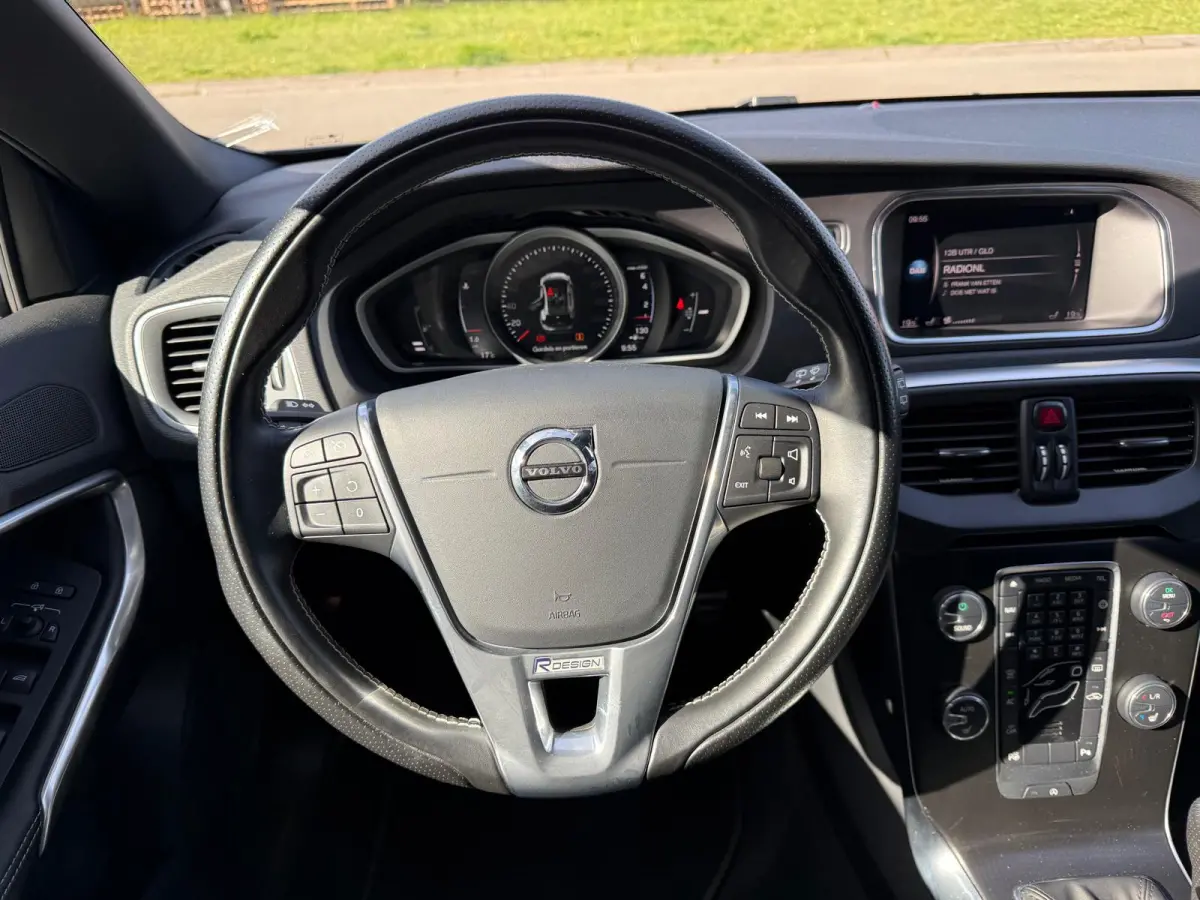 2.0 T4 Business Sport | 1E EIGENAAR | 12MND GARANTIE | PANO | STANDKACHEL | LEDER | CAMERA | LED | CRUISE | STOELVERWM. |
