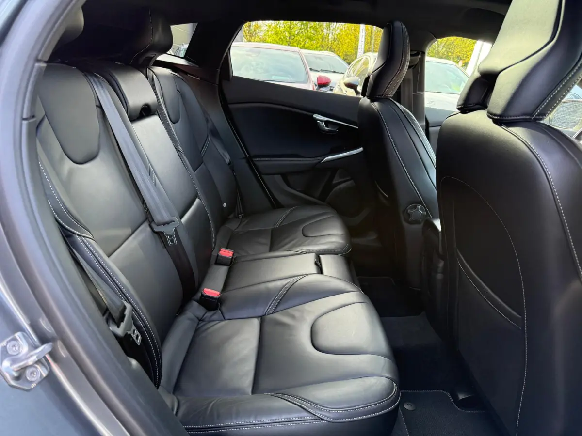 2.0 T4 Business Sport | 1E EIGENAAR | 12MND GARANTIE | PANO | STANDKACHEL | LEDER | CAMERA | LED | CRUISE | STOELVERWM. |