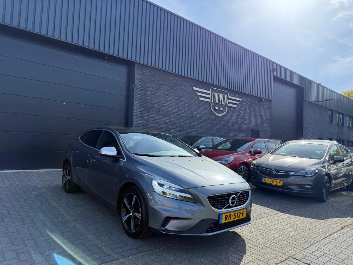 2.0 T4 Business Sport | 1E EIGENAAR | 12MND GARANTIE | PANO | STANDKACHEL | LEDER | CAMERA | LED | CRUISE | STOELVERWM. |