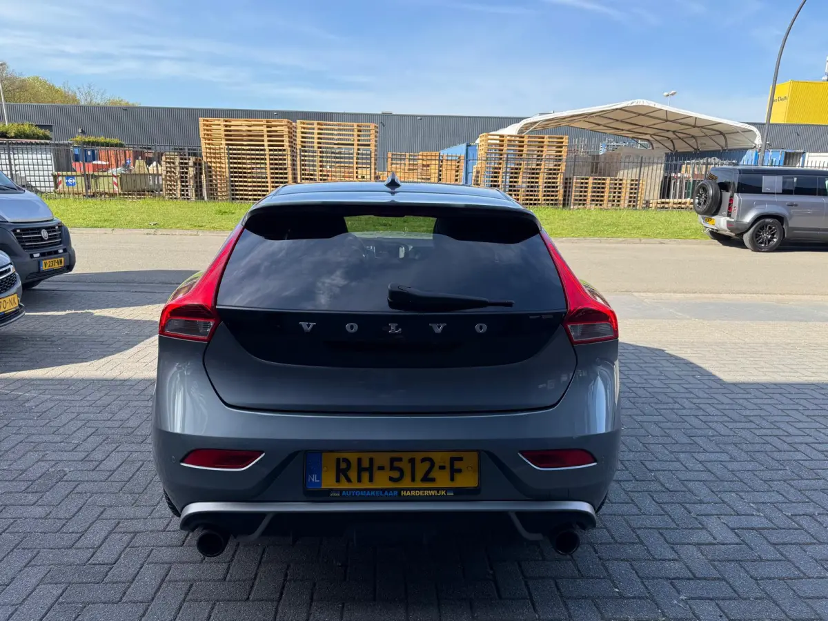 2.0 T4 Business Sport | 1E EIGENAAR | 12MND GARANTIE | PANO | STANDKACHEL | LEDER | CAMERA | LED | CRUISE | STOELVERWM. |