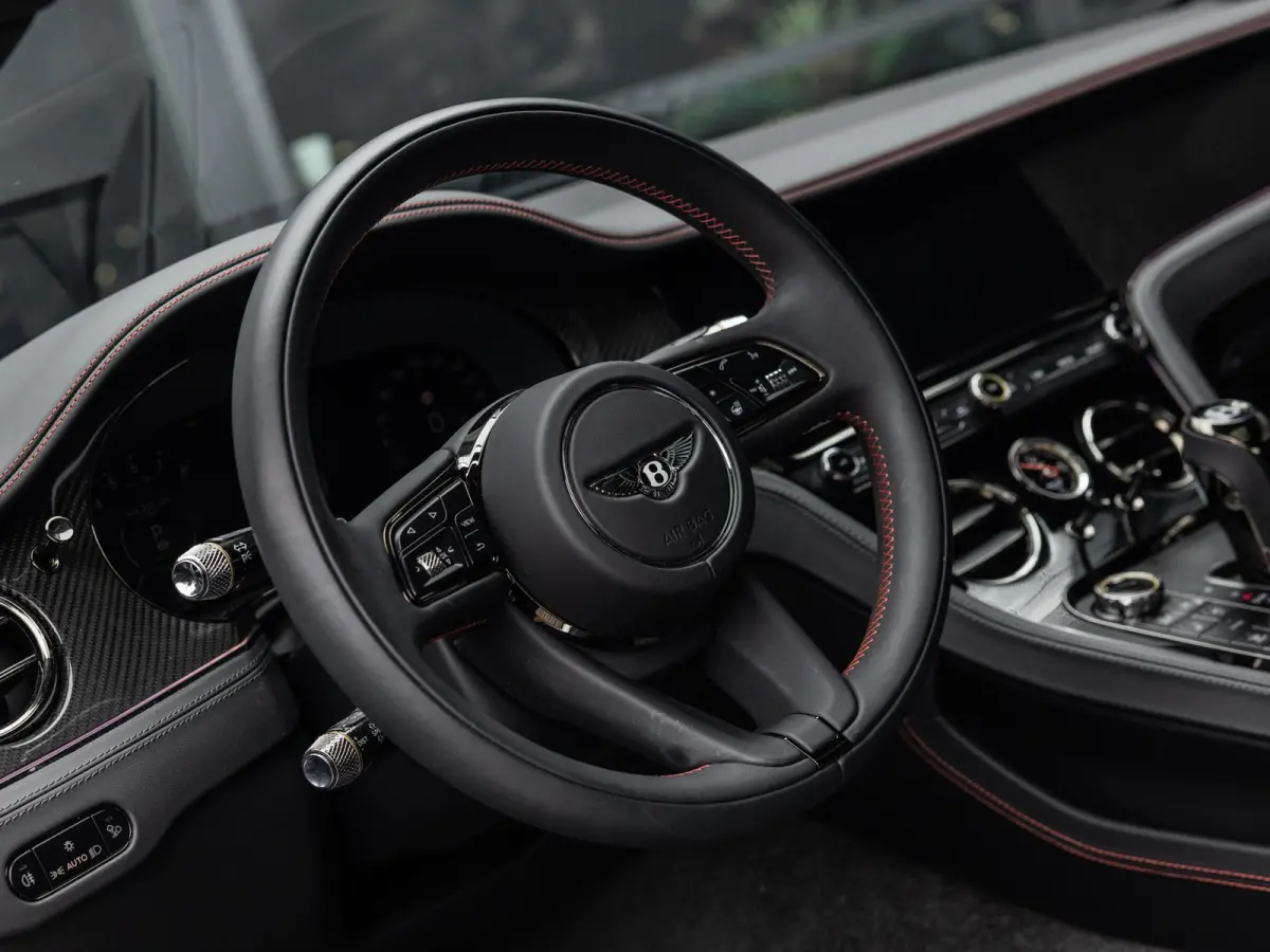 4.0 V8 Hybrid Black Edition | PANORAMADAK | TOURING SPECIFICATION | 22 INCH BLACK | NAIM SOUND | BTW AUTO |