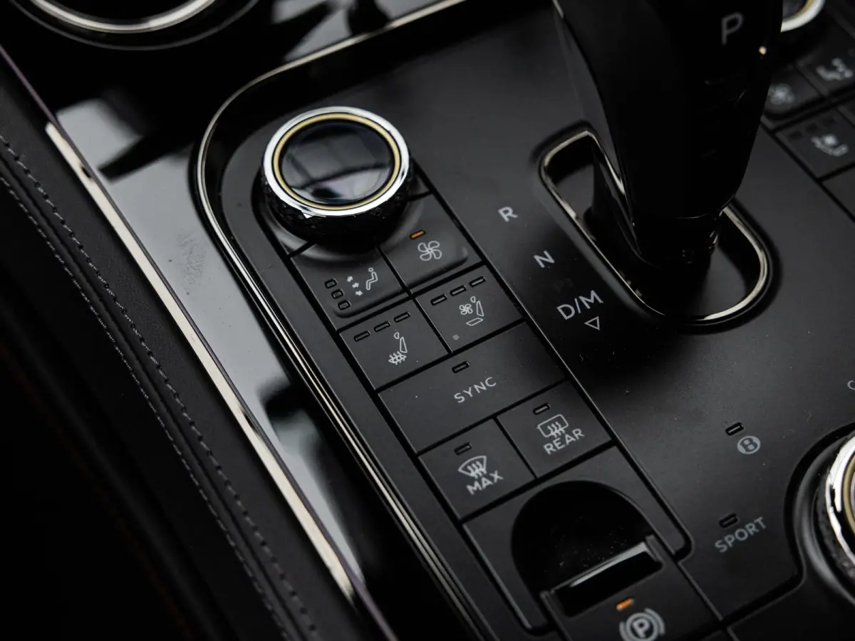 4.0 V8 Hybrid Black Edition | PANORAMADAK | TOURING SPECIFICATION | 22 INCH BLACK | NAIM SOUND | BTW AUTO |