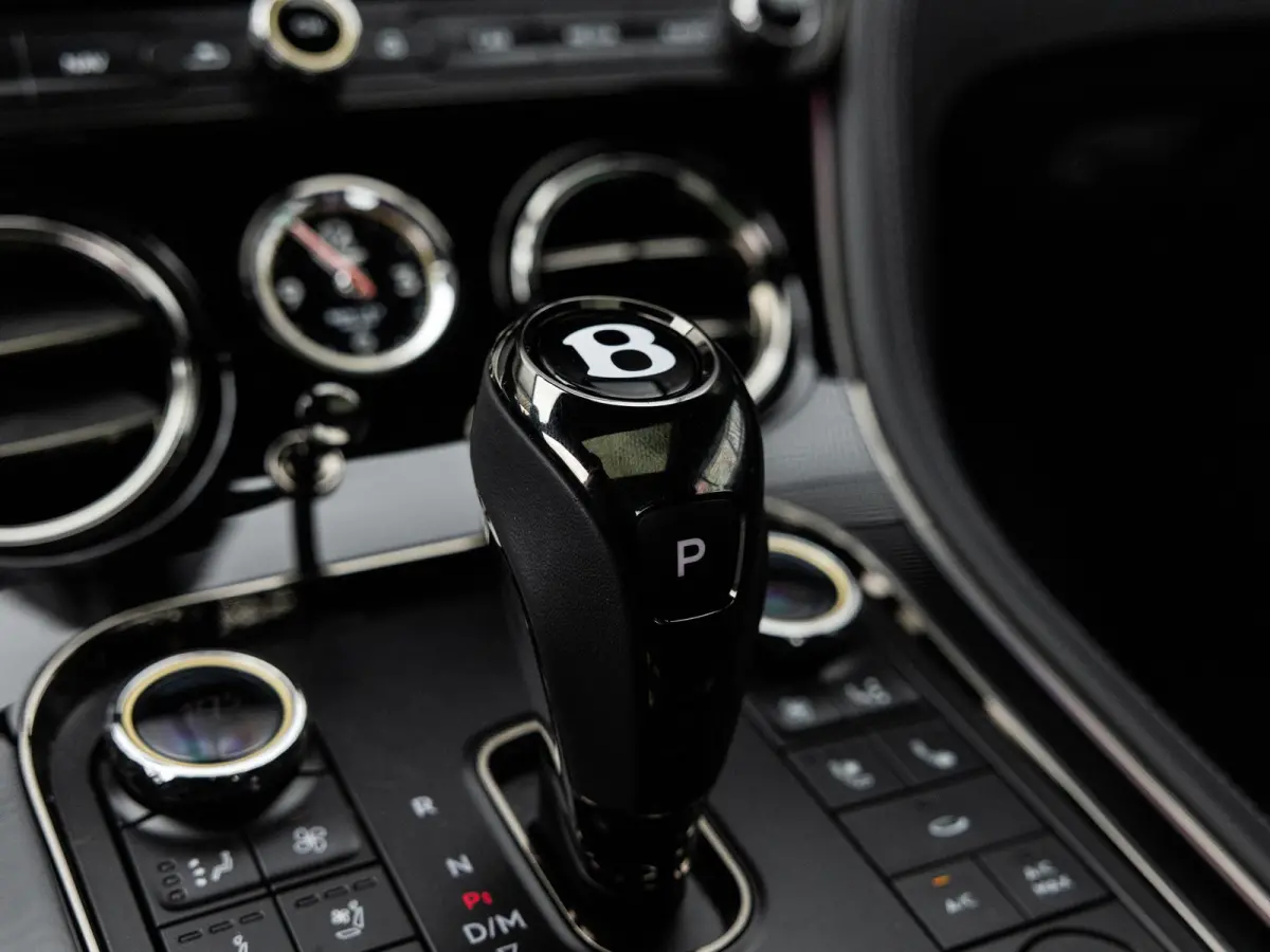 4.0 V8 Hybrid Black Edition | PANORAMADAK | TOURING SPECIFICATION | 22 INCH BLACK | NAIM SOUND | BTW AUTO |