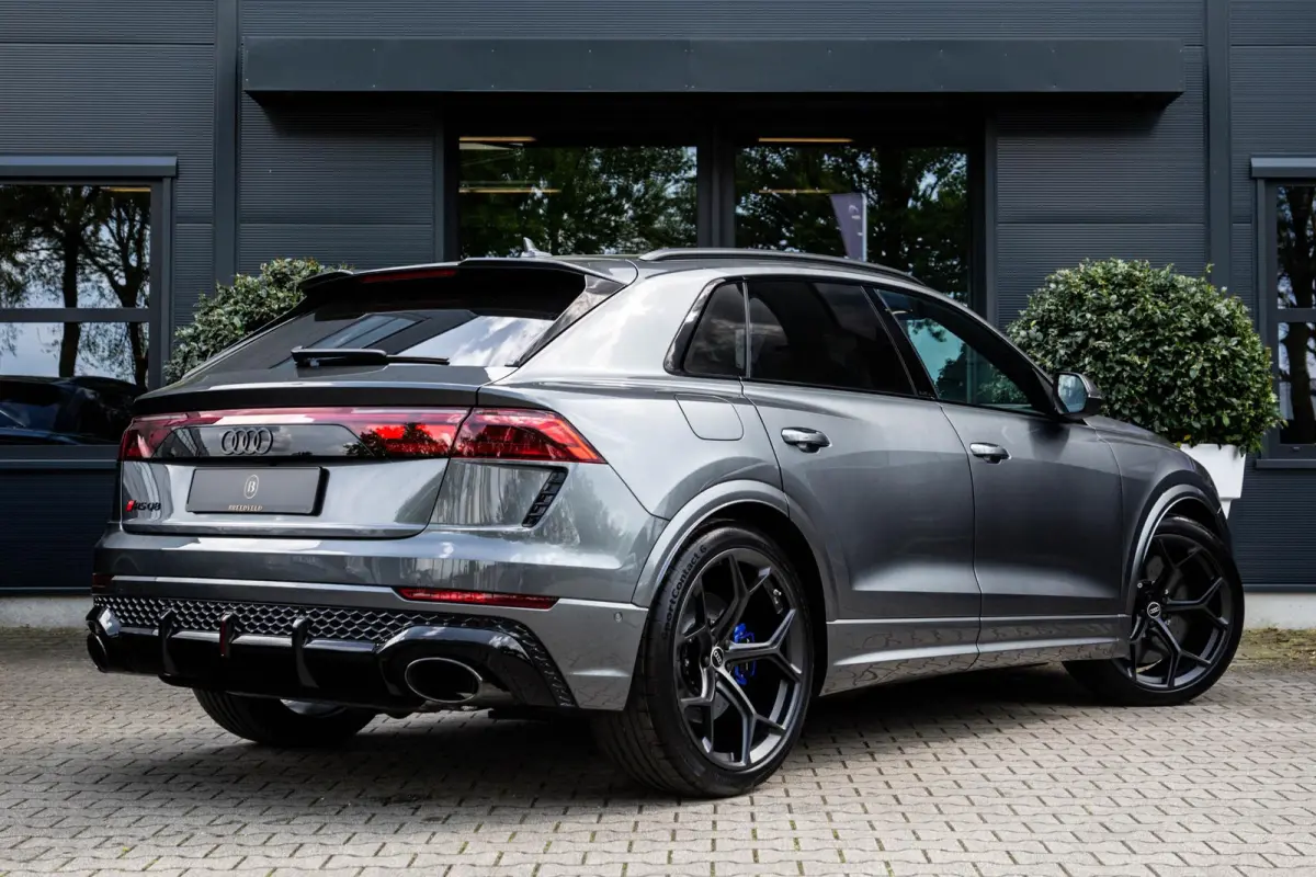 RSQ8 4.0 TFSI Performance 640pk, B&O High-end, Full-options