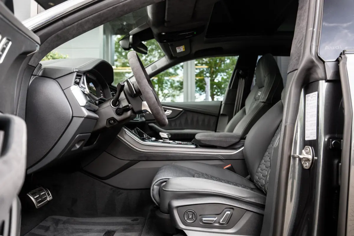 RSQ8 4.0 TFSI Performance 640pk, B&O High-end, Full-options