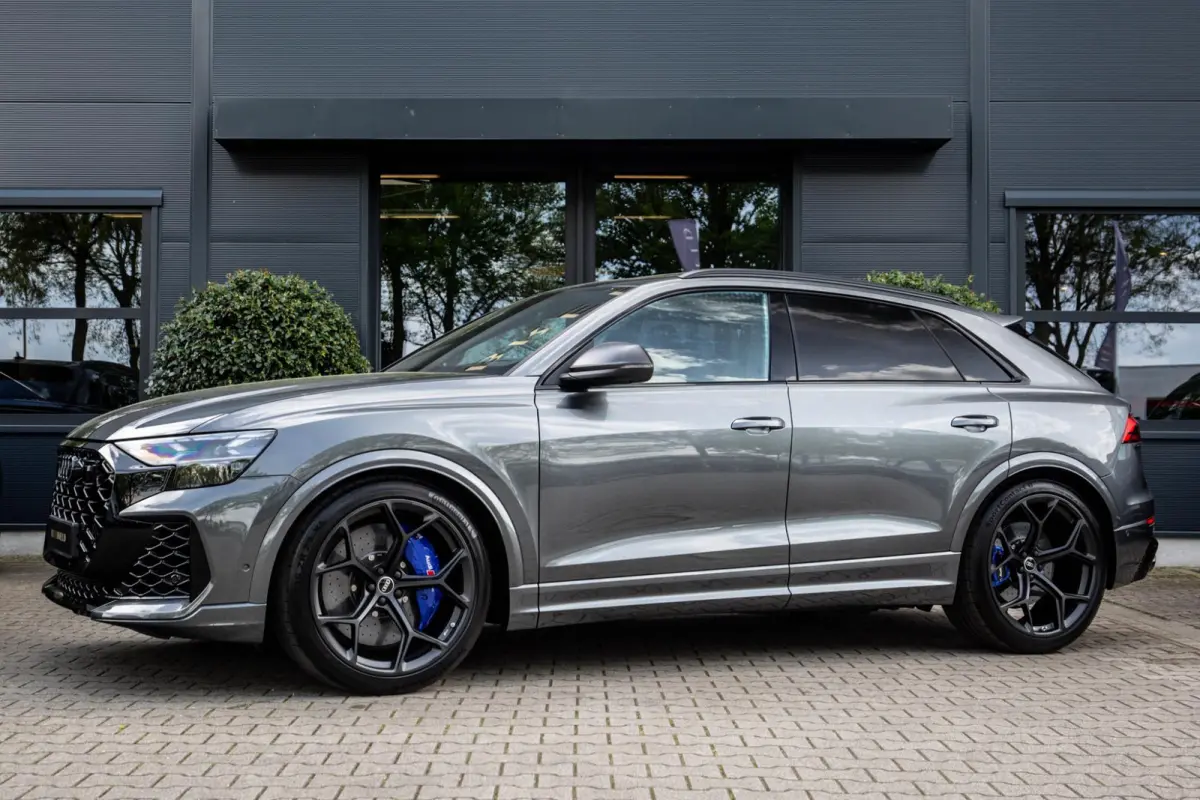 RSQ8 4.0 TFSI Performance 640pk, B&O High-end, Full-options