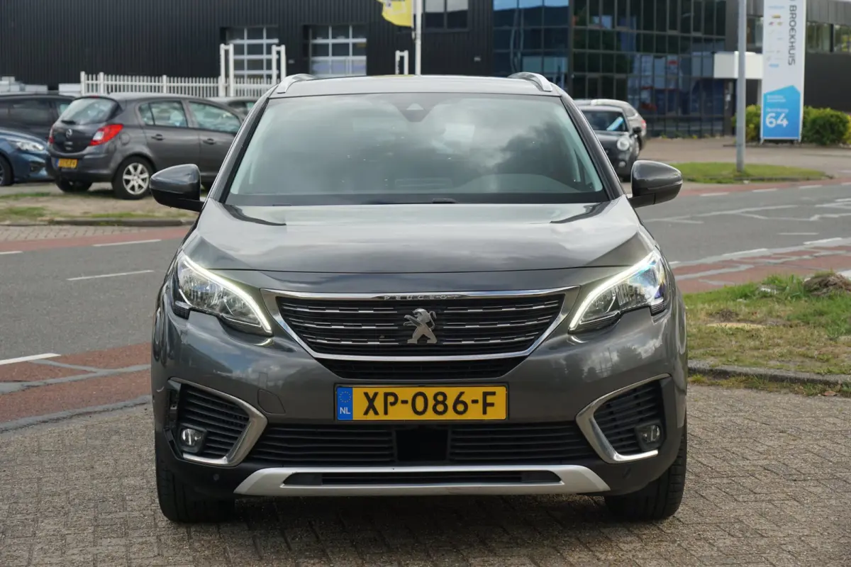 1.2 PureTech Allure AUT | Gris Platinium | Carplay/Stoelverwarming/Cruise/Camera - Keurig!
