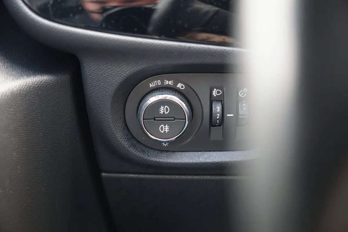 1.2 GS Line | Summit White | Carplay/AndroidAuto/Cruise/AC/LMV - Lekker fris!
