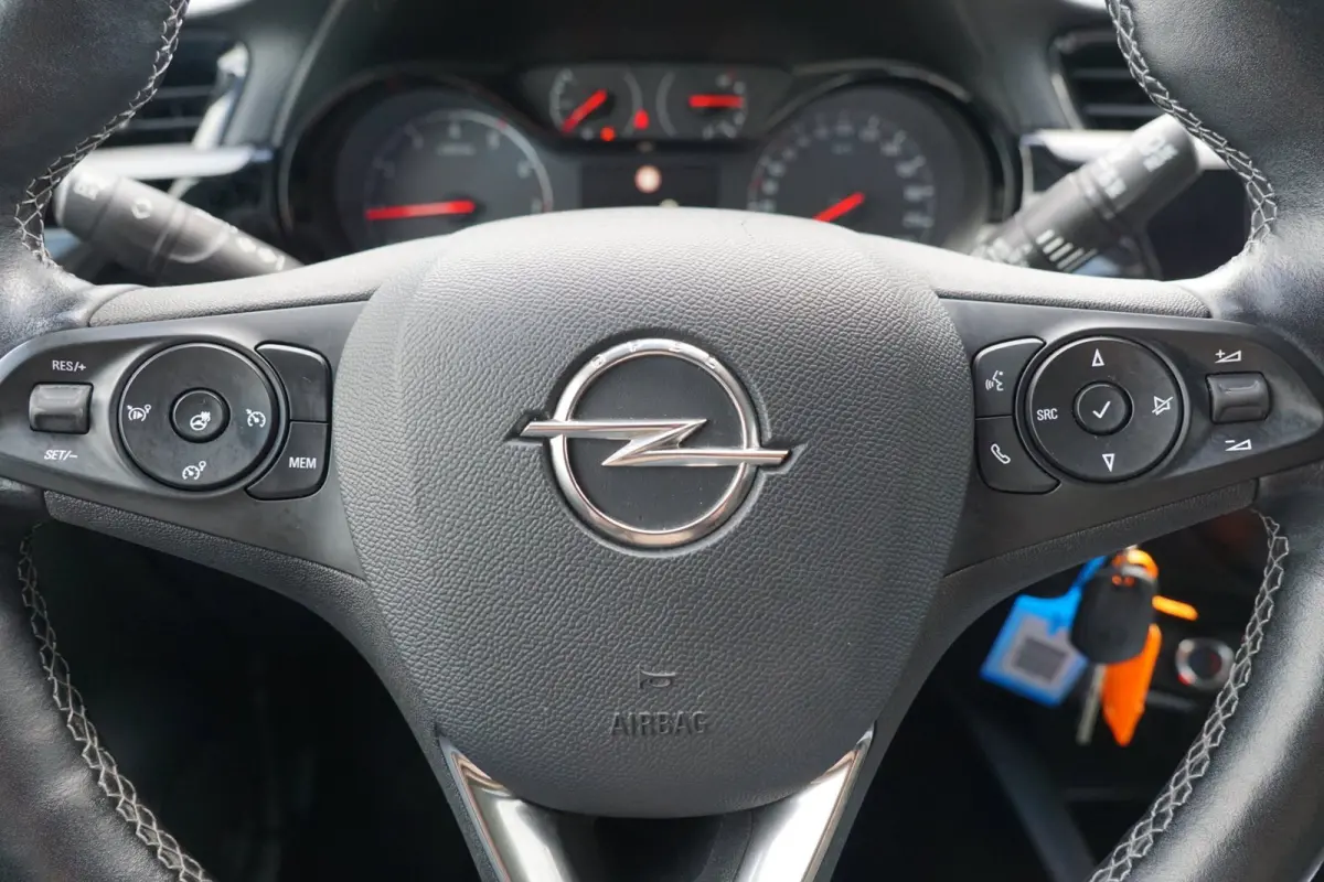1.2 GS Line | Summit White | Carplay/AndroidAuto/Cruise/AC/LMV - Lekker fris!