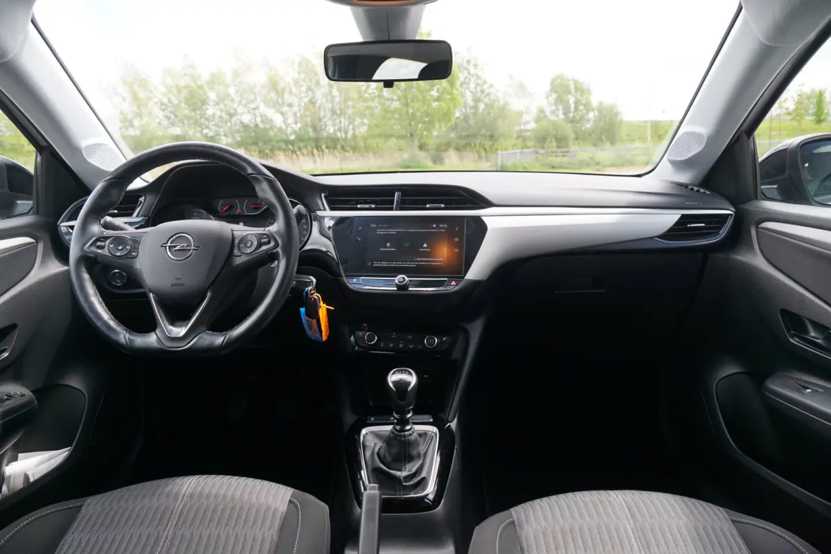 1.2 GS Line | Summit White | Carplay/AndroidAuto/Cruise/AC/LMV - Lekker fris!