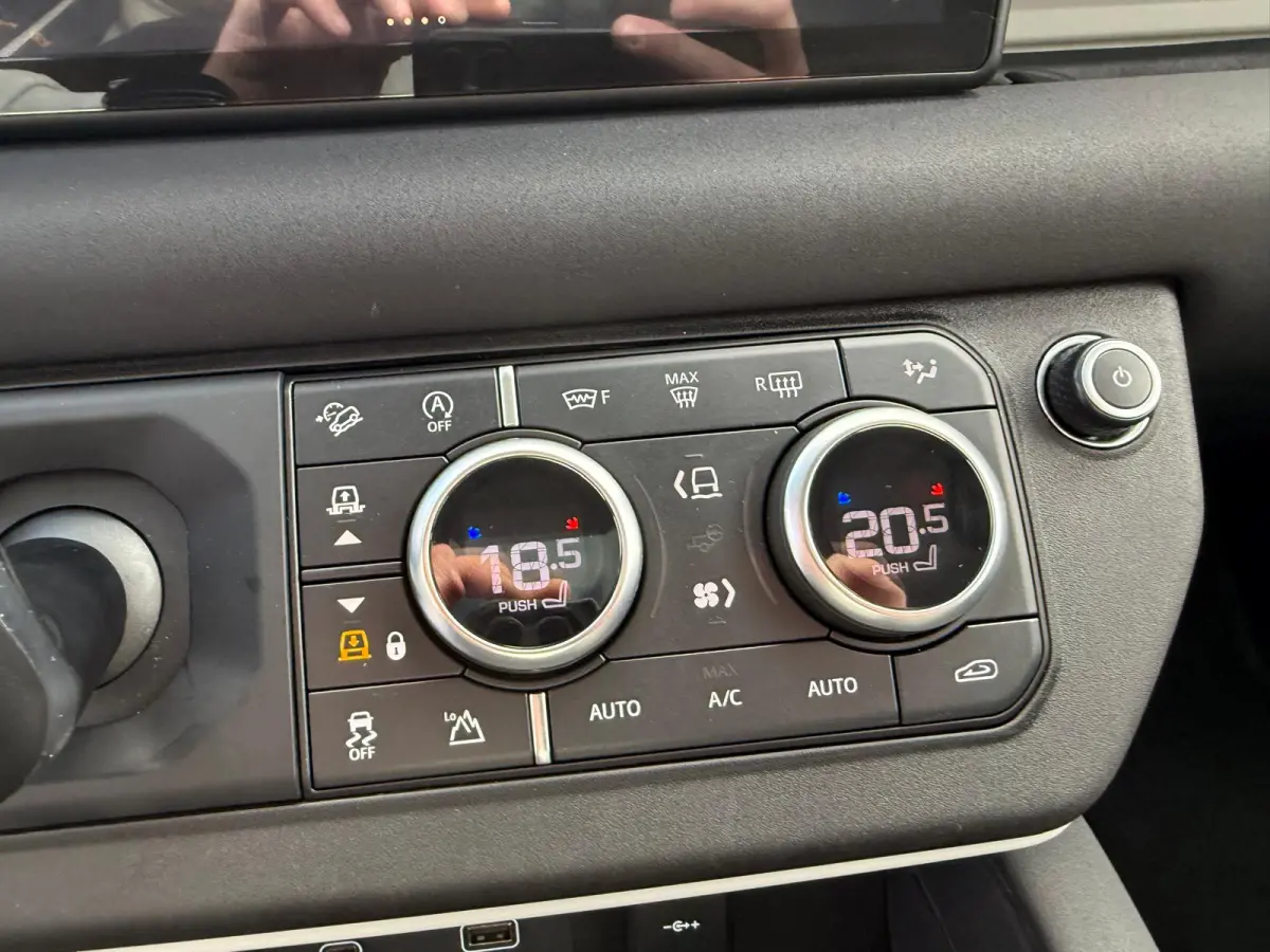 2.0 D240 S | 3/6/12MND GARANTIE | GRIJSKENTEKEN| PANO | CRUISE | LED | CARPLAY | DAB | NAVI | LMV |