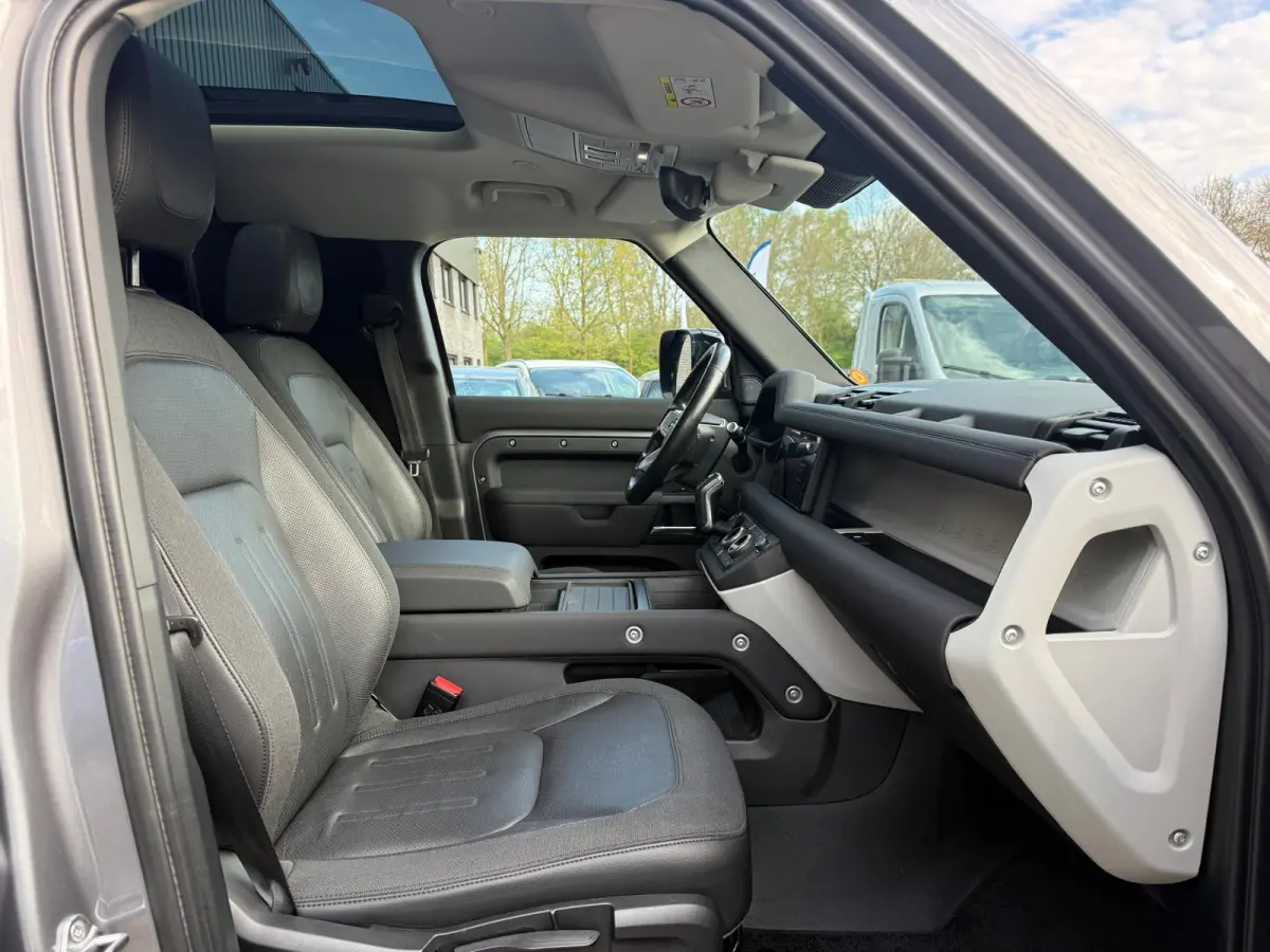 2.0 D240 S | 3/6/12MND GARANTIE | GRIJSKENTEKEN| PANO | CRUISE | LED | CARPLAY | DAB | NAVI | LMV |