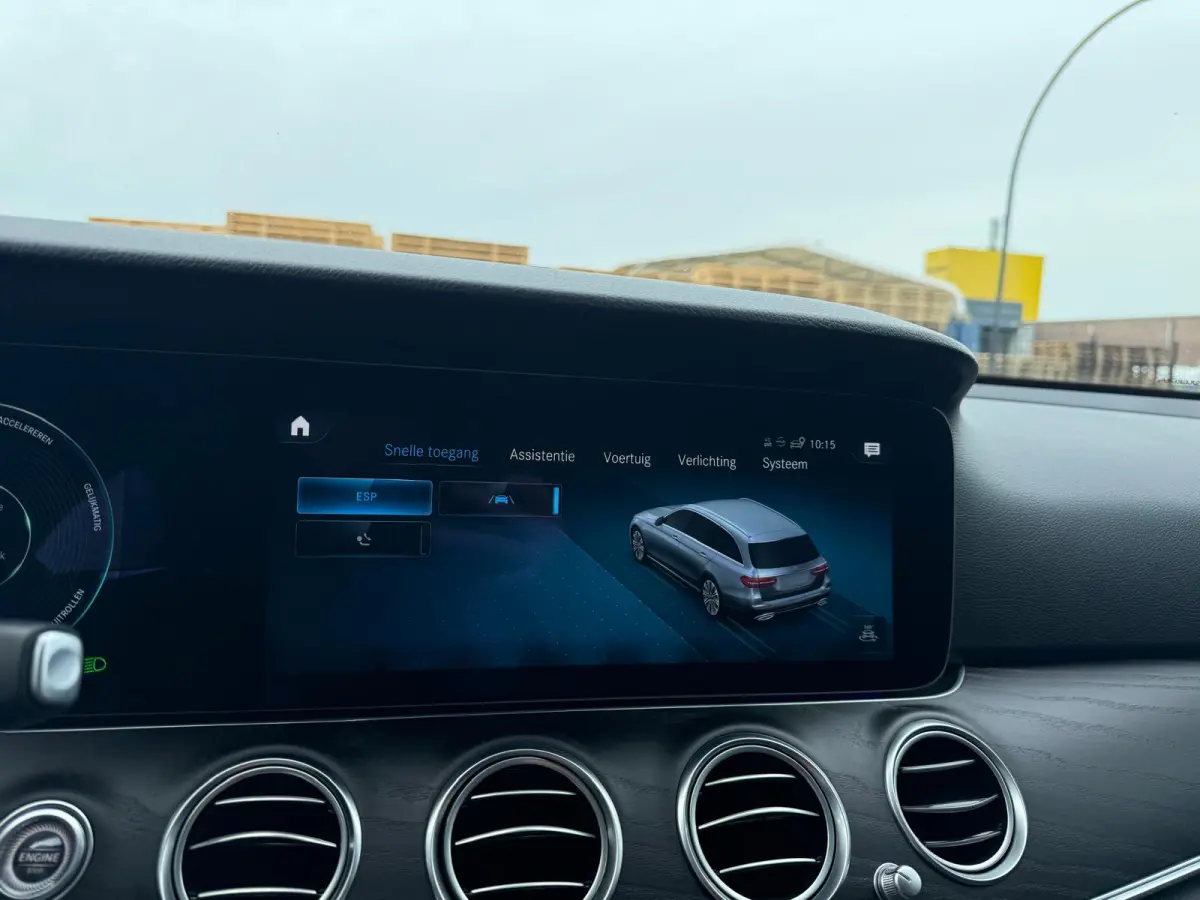 300 e AMG Line | 1E EIGENAAR | 12MND GARANTIE | SCHUIFDAK | LED | SFEER | CARPLAY | DAB | CAMERA | TREKHAAK |