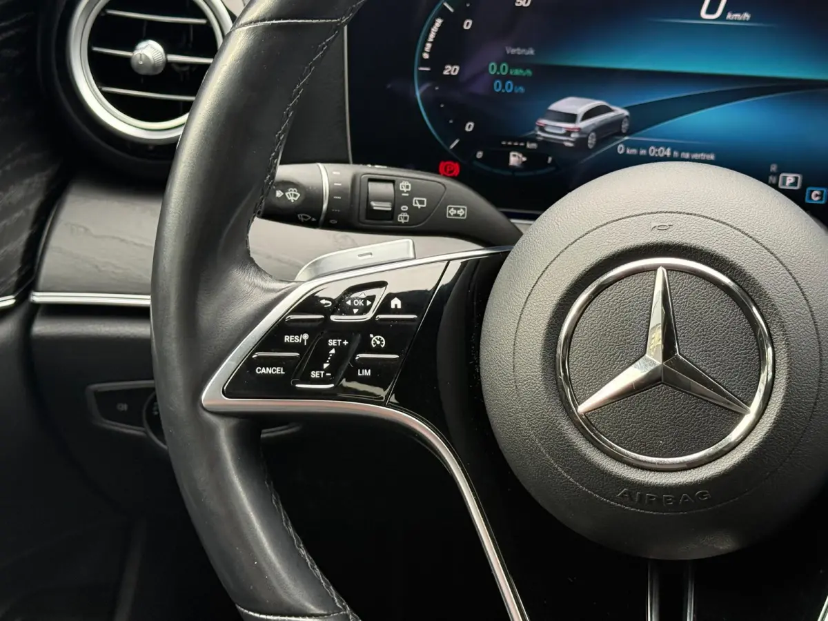300 e AMG Line | 1E EIGENAAR | 12MND GARANTIE | SCHUIFDAK | LED | SFEER | CARPLAY | DAB | CAMERA | TREKHAAK |