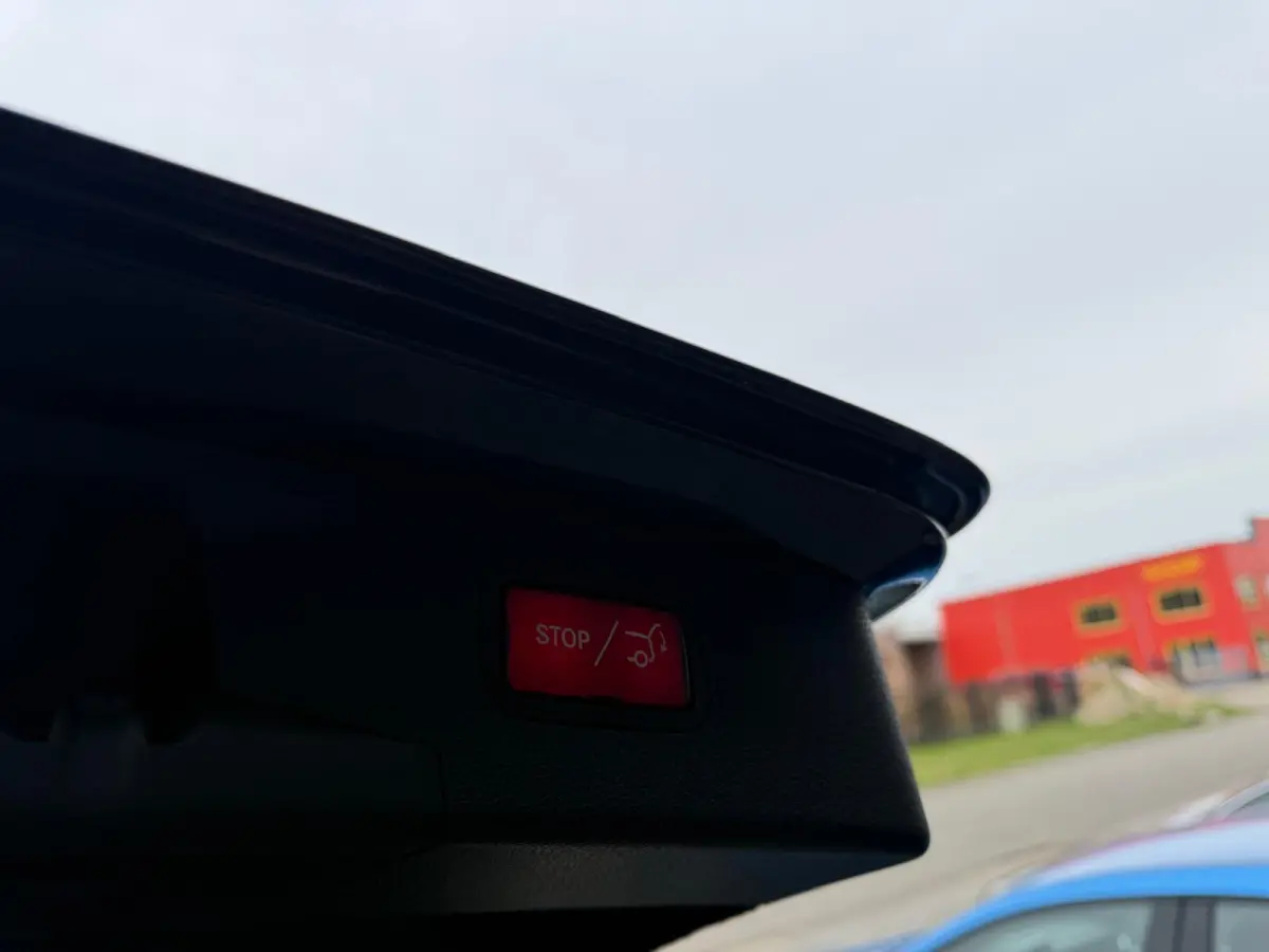 300 e AMG Line | 1E EIGENAAR | 12MND GARANTIE | SCHUIFDAK | LED | SFEER | CARPLAY | DAB | CAMERA | TREKHAAK |