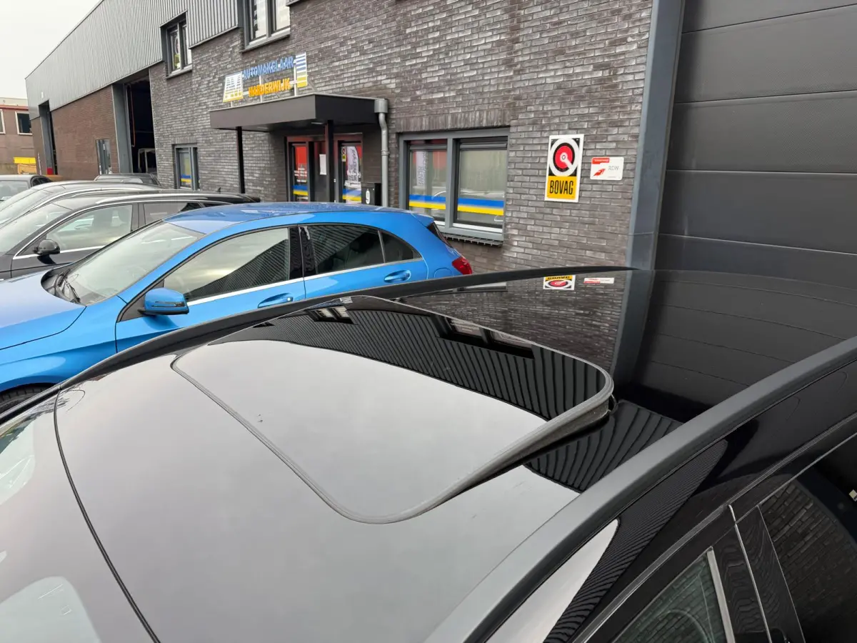 300 e AMG Line | 1E EIGENAAR | 12MND GARANTIE | SCHUIFDAK | LED | SFEER | CARPLAY | DAB | CAMERA | TREKHAAK |