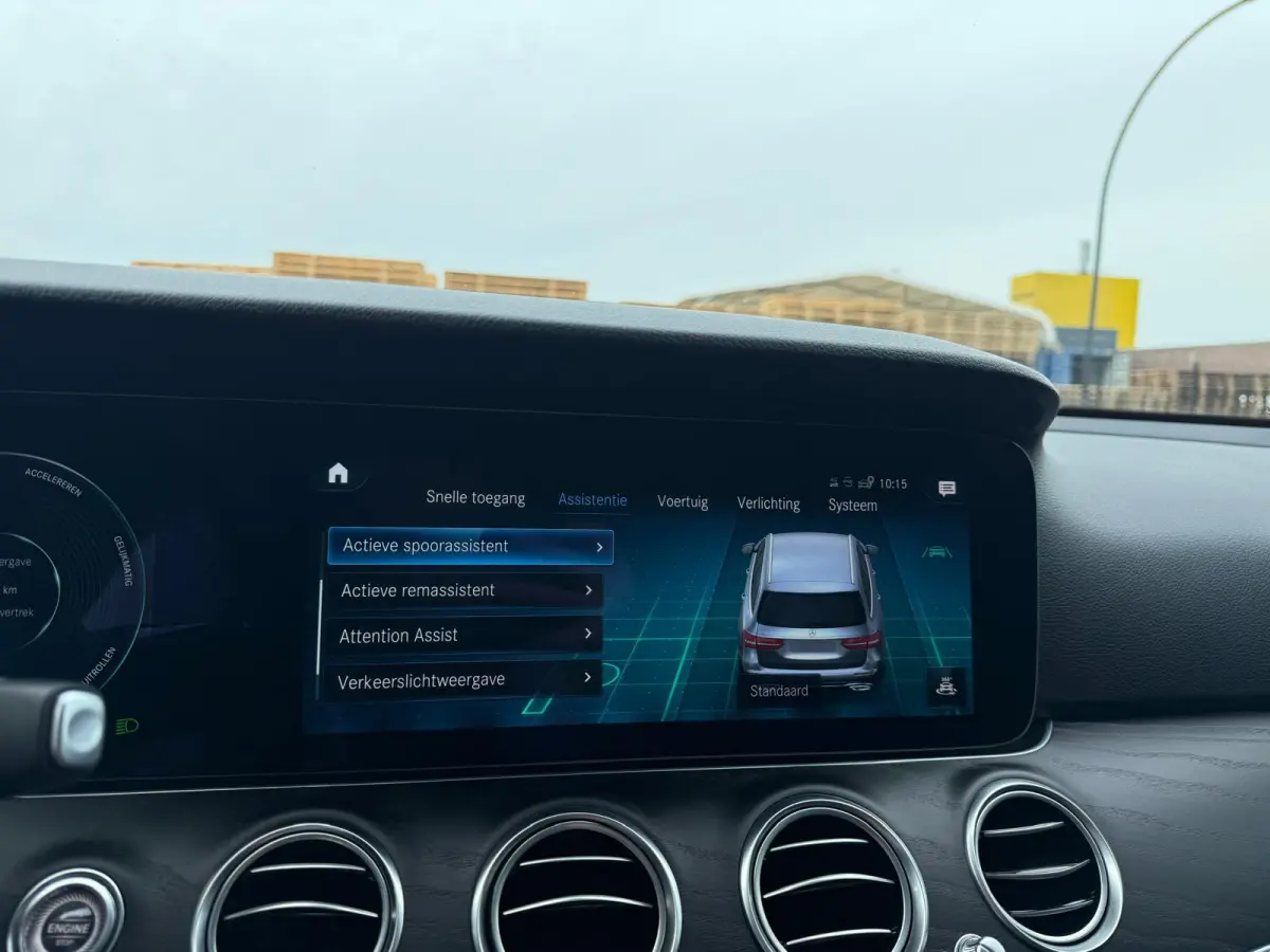 300 e AMG Line | 1E EIGENAAR | 12MND GARANTIE | SCHUIFDAK | LED | SFEER | CARPLAY | DAB | CAMERA | TREKHAAK |