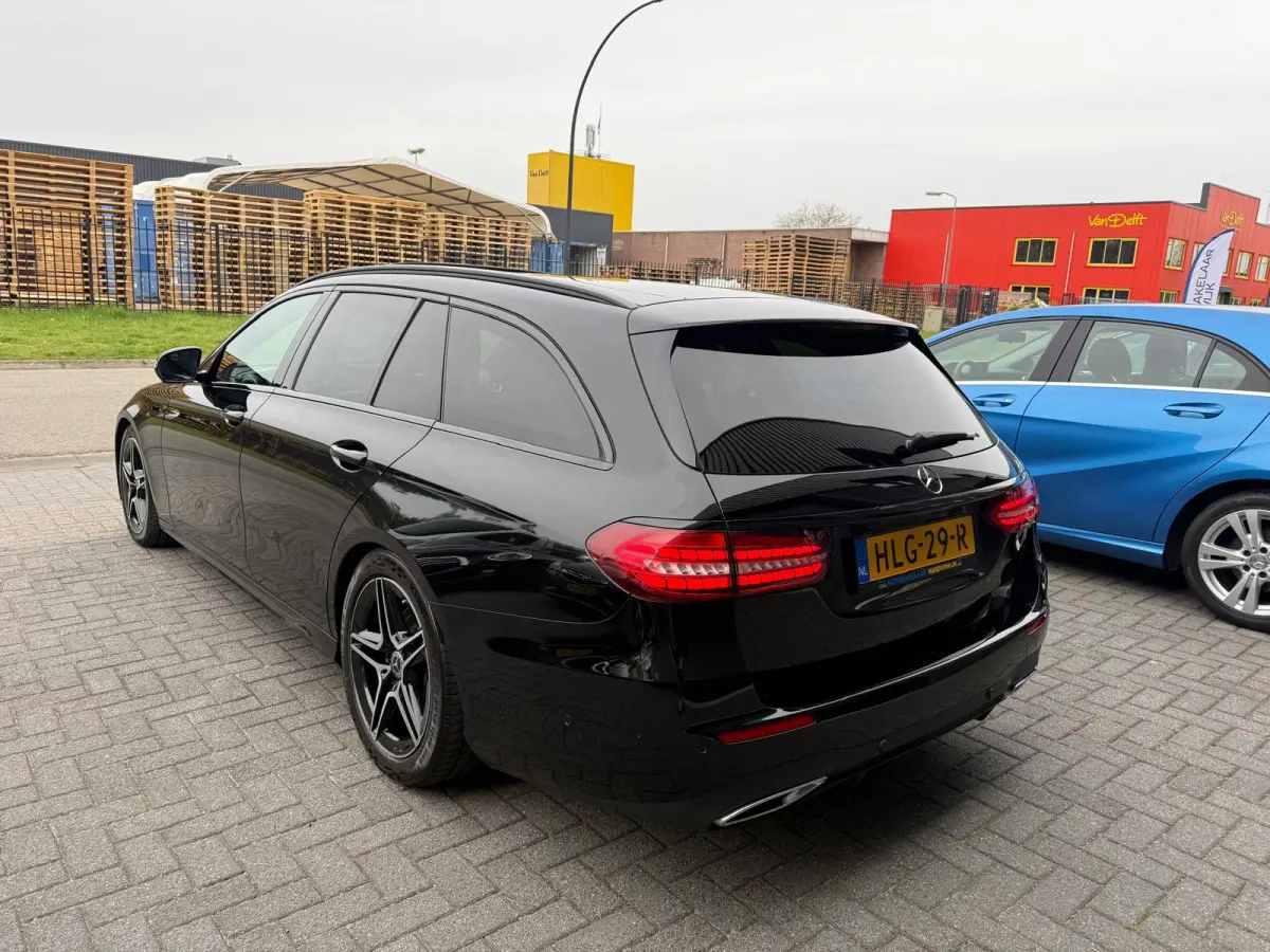 300 e AMG Line | 1E EIGENAAR | 12MND GARANTIE | SCHUIFDAK | LED | SFEER | CARPLAY | DAB | CAMERA | TREKHAAK |