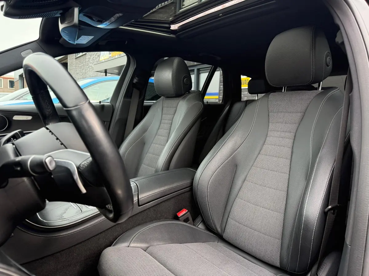 300 e AMG Line | 1E EIGENAAR | 12MND GARANTIE | SCHUIFDAK | LED | SFEER | CARPLAY | DAB | CAMERA | TREKHAAK |