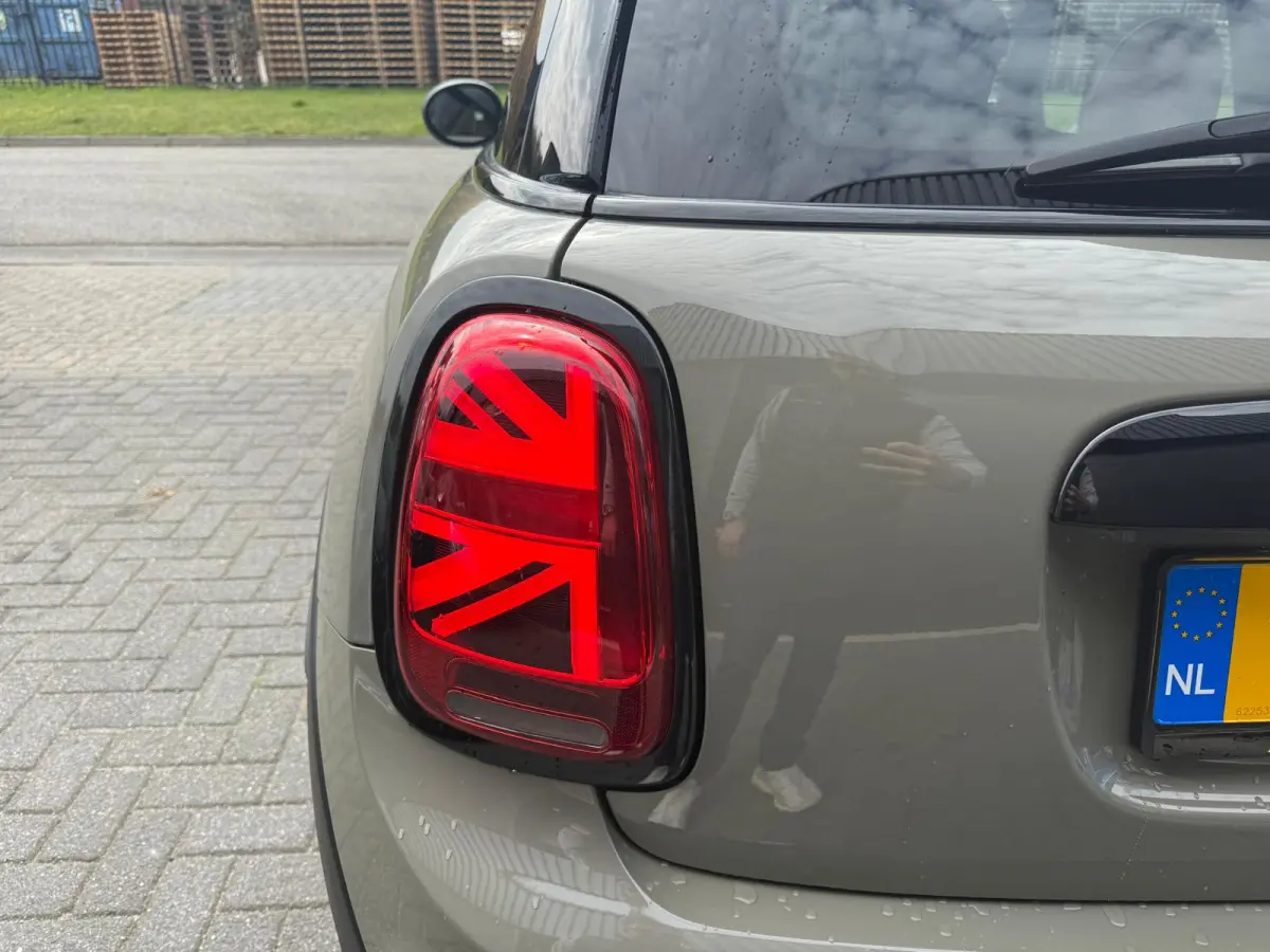 Mini 2.0 John Works Chili | 1E EIGENAAR | 3/6/12MND GARANTIE | 230PK | PANO | ACC | CARPLAY | LED | HEAD-UP | NAVI | DAB |