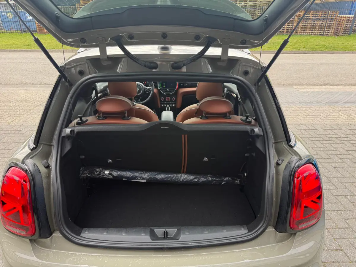 Mini 2.0 John Works Chili | 1E EIGENAAR | 3/6/12MND GARANTIE | 230PK | PANO | ACC | CARPLAY | LED | HEAD-UP | NAVI | DAB |