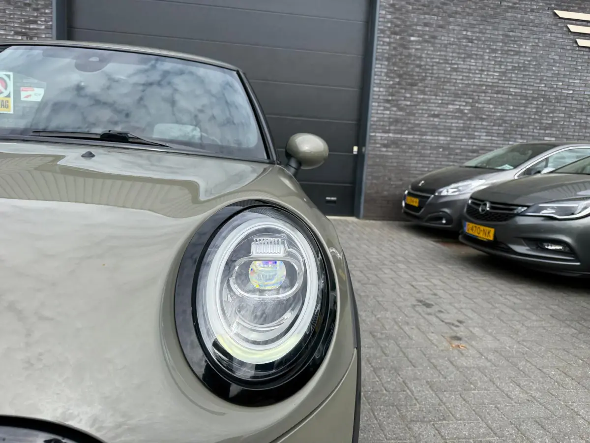 Mini 2.0 John Works Chili | 1E EIGENAAR | 3/6/12MND GARANTIE | 230PK | PANO | ACC | CARPLAY | LED | HEAD-UP | NAVI | DAB |