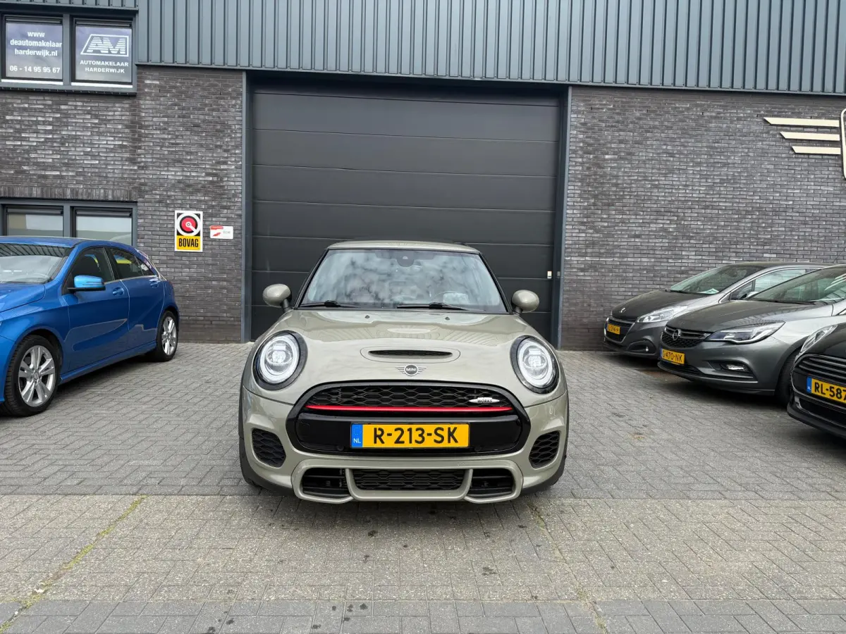 Mini 2.0 John Works Chili | 1E EIGENAAR | 3/6/12MND GARANTIE | 230PK | PANO | ACC | CARPLAY | LED | HEAD-UP | NAVI | DAB |