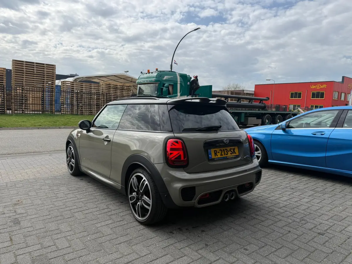 Mini 2.0 John Works Chili | 1E EIGENAAR | 3/6/12MND GARANTIE | 230PK | PANO | ACC | CARPLAY | LED | HEAD-UP | NAVI | DAB |