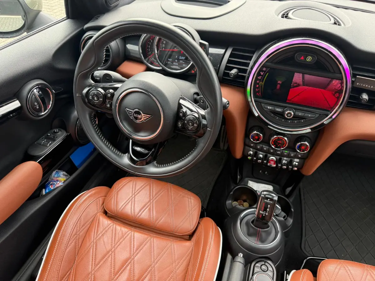 Mini 2.0 John Works Chili | 1E EIGENAAR | 3/6/12MND GARANTIE | 230PK | PANO | ACC | CARPLAY | LED | HEAD-UP | NAVI | DAB |