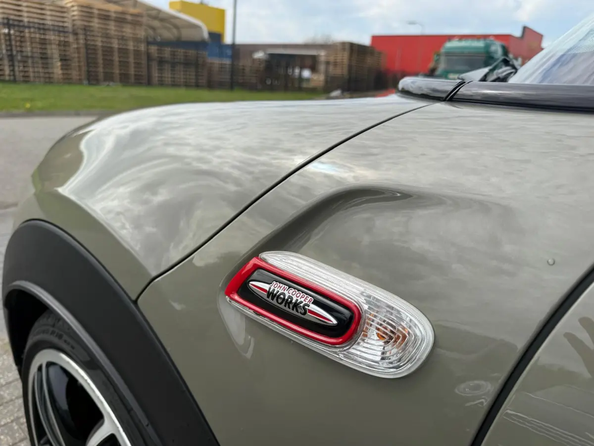Mini 2.0 John Works Chili | 1E EIGENAAR | 3/6/12MND GARANTIE | 230PK | PANO | ACC | CARPLAY | LED | HEAD-UP | NAVI | DAB |