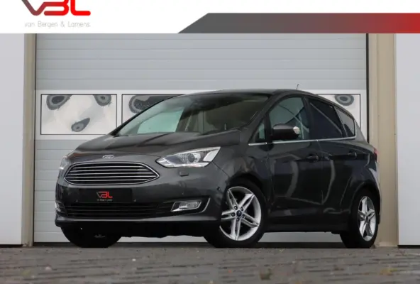 1.0 Titanium | Panoramadak | Full Options |