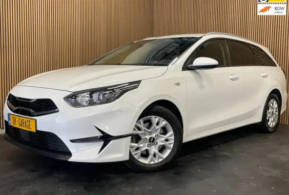 1.0 T-GDi DynamicLine|APPLE CARPLAY, ANDROID AUTO|STOEL-,STUURVERW|CAMERA|CRUISE,CLIMATE|1E EIG.|INCL.BTW|