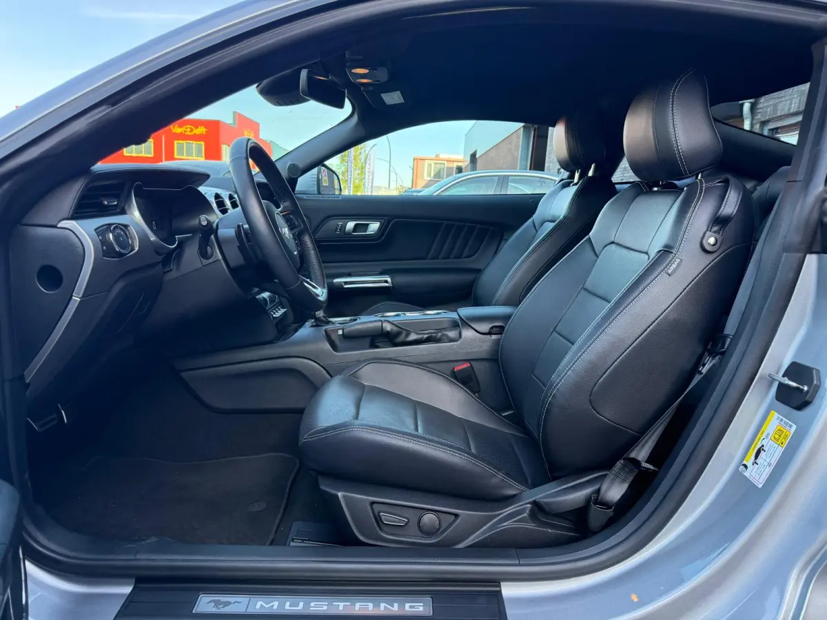 5.0 V8 | 1E EIGENAAR | 3/6/12MND GARANTIE| AUTOMAAT | LED | DAB | ACC | CARPLAY | CLIMA |