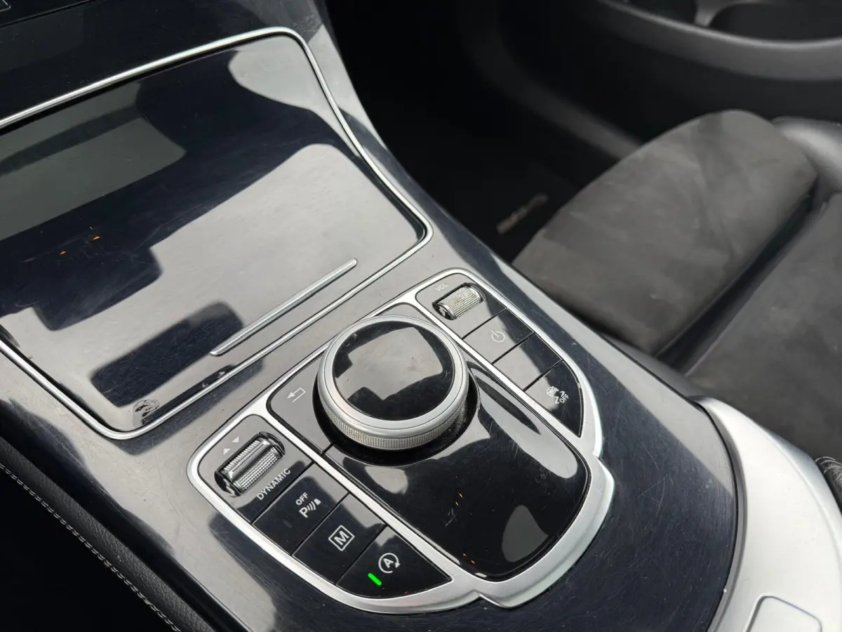 220 d 4MATIC Premium Plus | 3/6/12MND GARANTIE | LED | CARPLAY | PANODAK | CRUISE | NAVI | TREKHAAK |