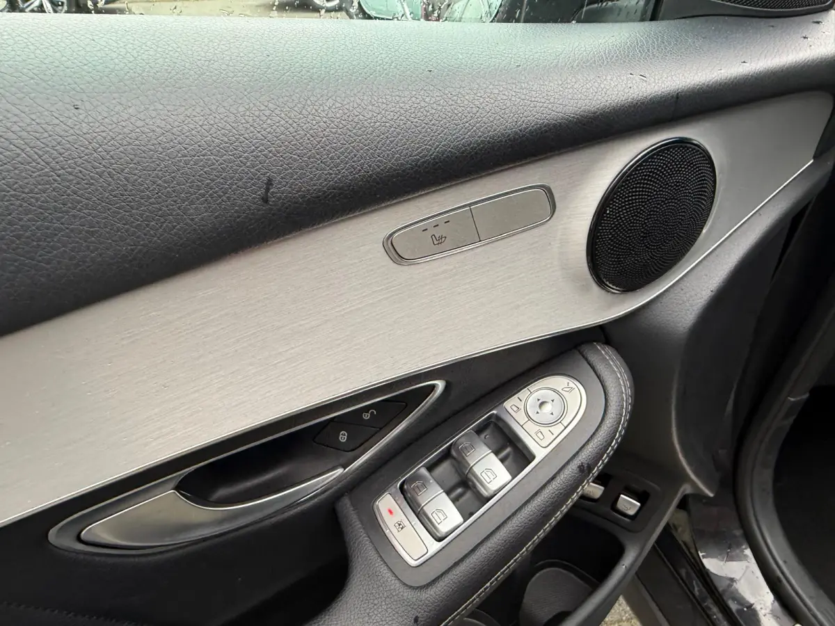 220 d 4MATIC Premium Plus | 3/6/12MND GARANTIE | LED | CARPLAY | PANODAK | CRUISE | NAVI | TREKHAAK |