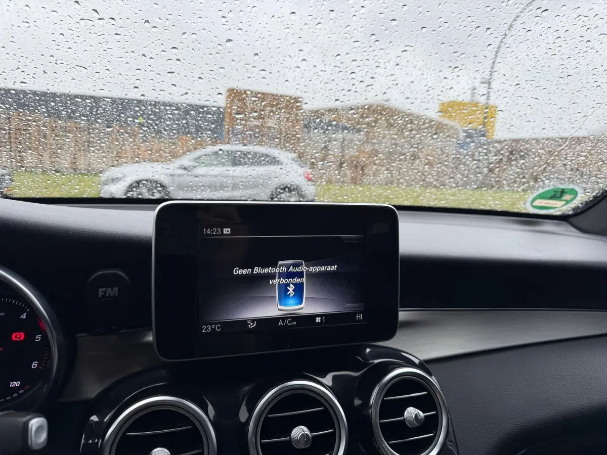 220 d 4MATIC Premium Plus | 3/6/12MND GARANTIE | LED | CARPLAY | PANODAK | CRUISE | NAVI | TREKHAAK |