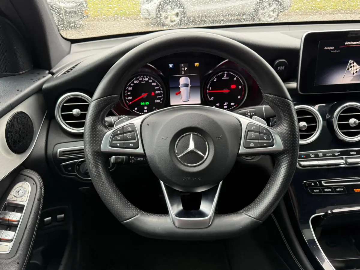 220 d 4MATIC Premium Plus | 3/6/12MND GARANTIE | LED | CARPLAY | PANODAK | CRUISE | NAVI | TREKHAAK |