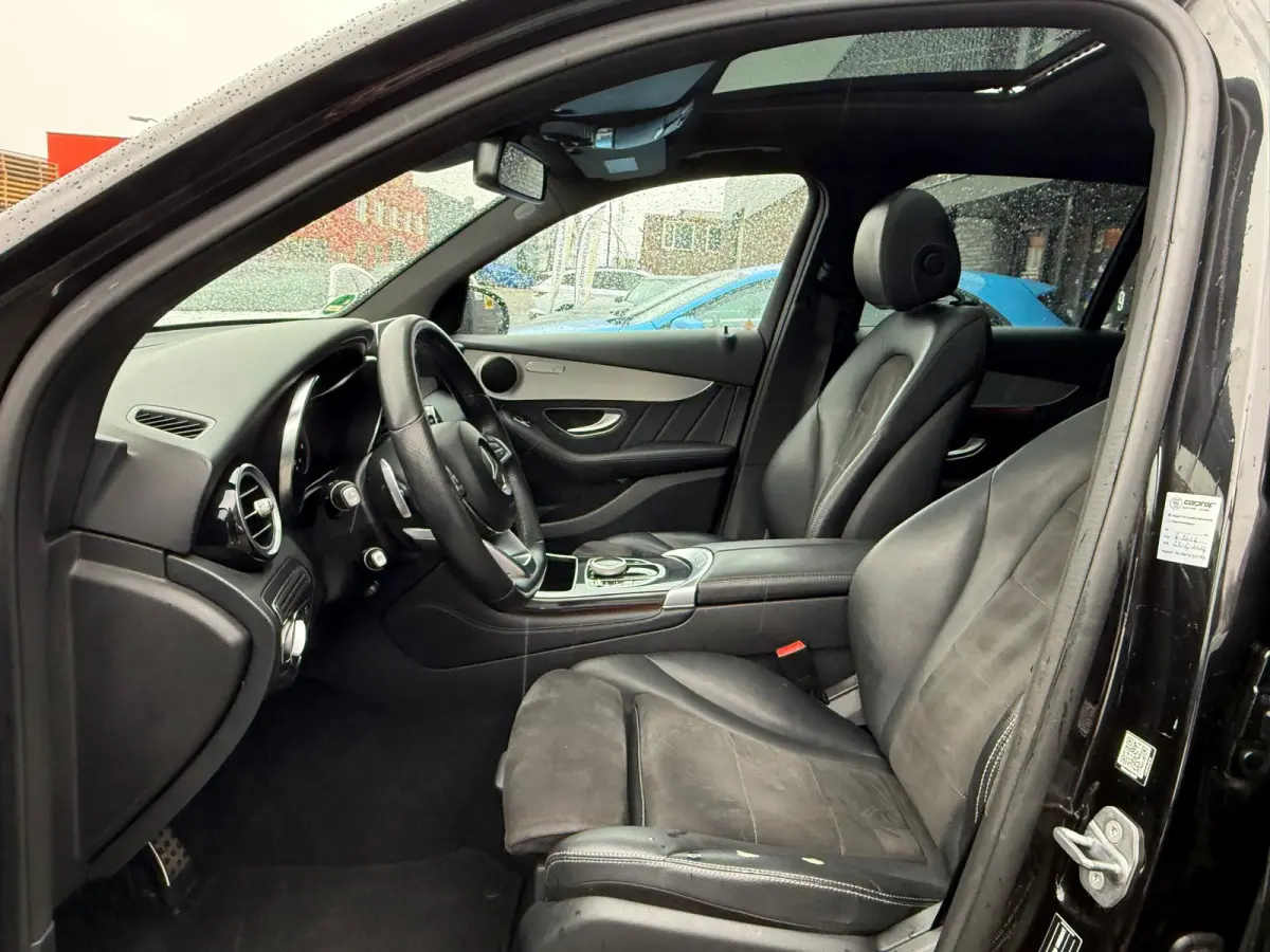 220 d 4MATIC Premium Plus | 3/6/12MND GARANTIE | LED | CARPLAY | PANODAK | CRUISE | NAVI | TREKHAAK |